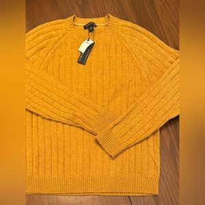 Banana Republic sweater tags on Italian merino wool